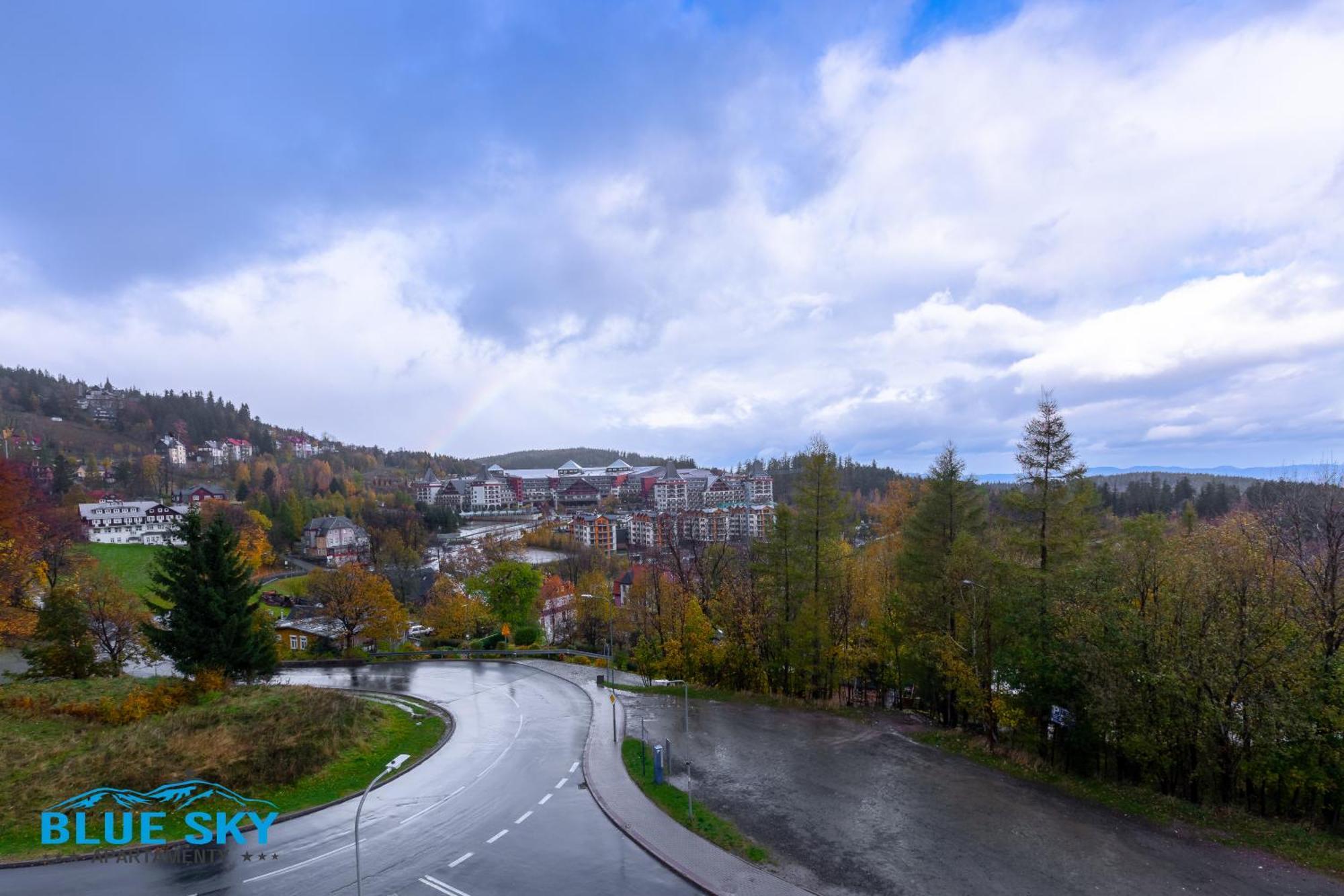 Apartamenty Bluesky - Karkonoska 13, Z Widokiem Na Gory, Blisko Szlakow I Wyciagow, W Zielonej Okolicy كارباش الغرفة الصورة