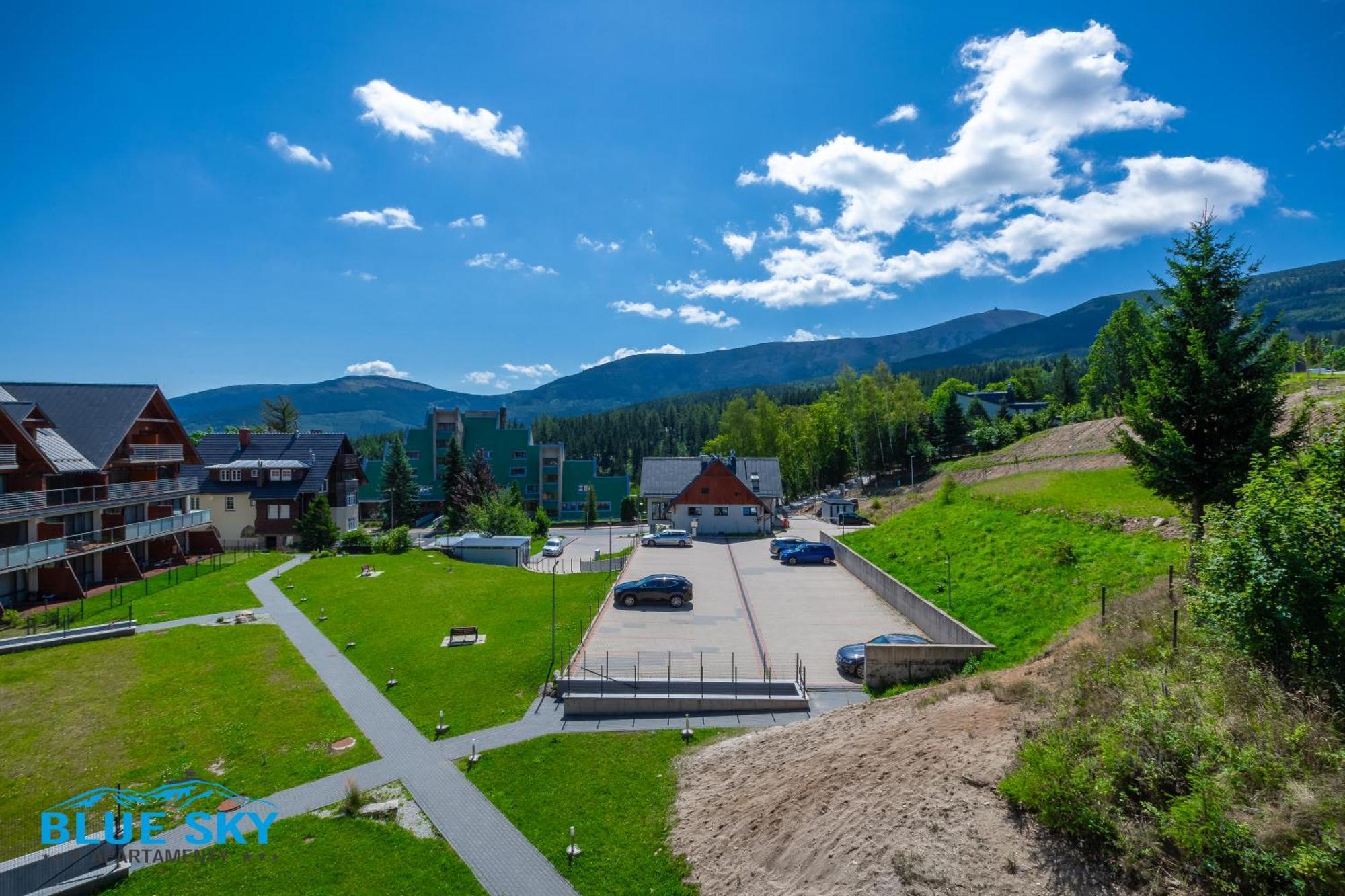 Apartamenty Bluesky - Karkonoska 13, Z Widokiem Na Gory, Blisko Szlakow I Wyciagow, W Zielonej Okolicy كارباش المظهر الخارجي الصورة